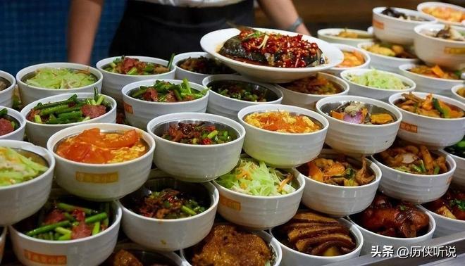 制菜正在加速突围未来将成为餐饮新趋势!PG麻将胡了模拟器外卖时代或将终结?预(图3) 制菜正在加速突围未来将成为餐饮新趋势!PG麻将胡了模拟器外卖时代或将终结?预(图3)