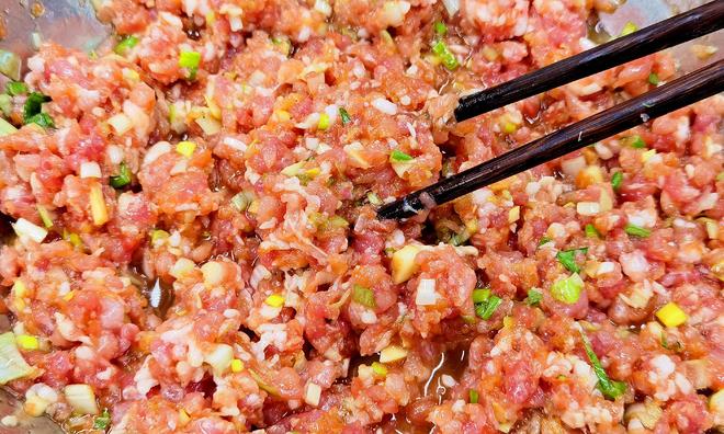 肝、二明目、三解毒鲜嫩营养包饺子真香麻将